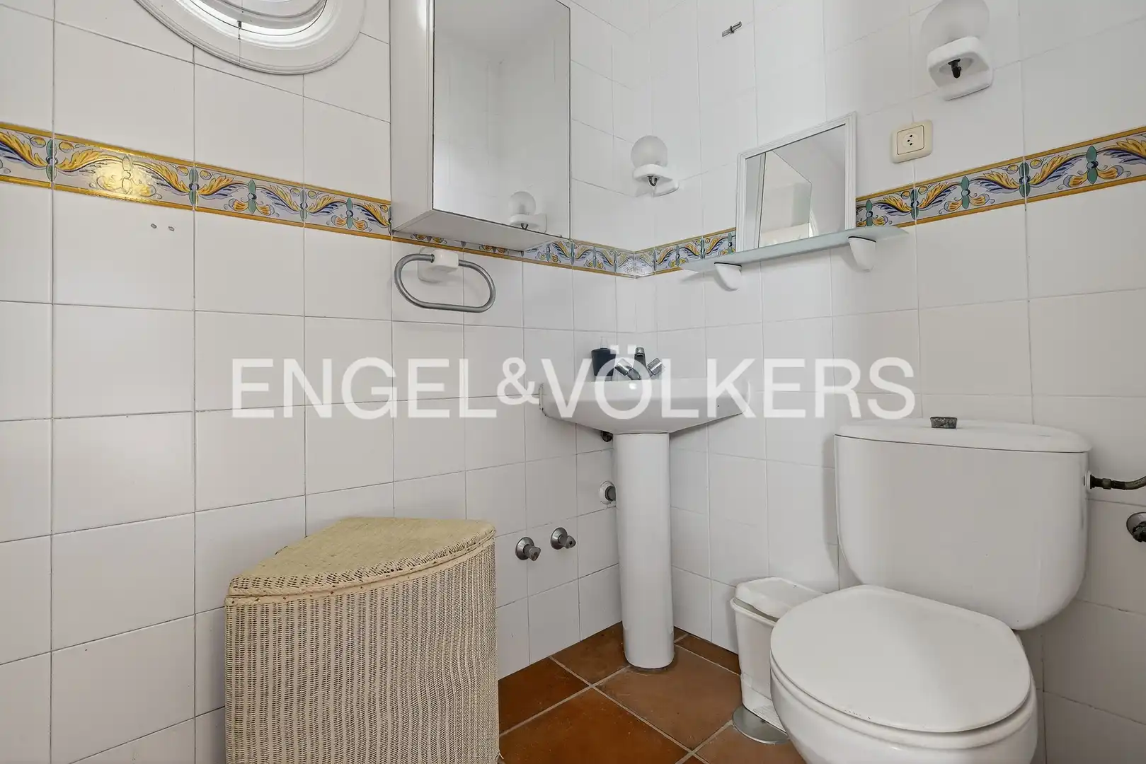 Bathroom of Houses for sale in Morón de la Frontera  with Air Conditioner, Heating and Private garden