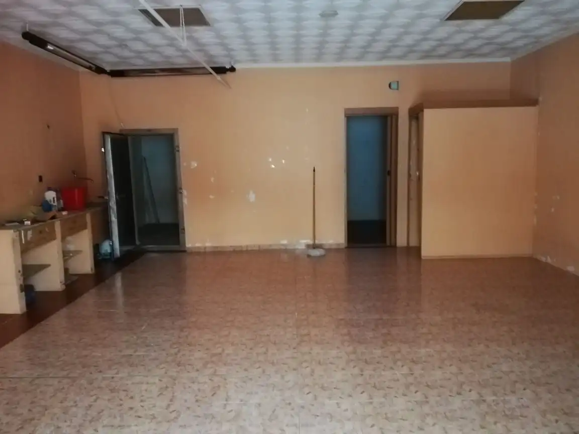 Local comercial en venta en Plaza de España, imagen 2