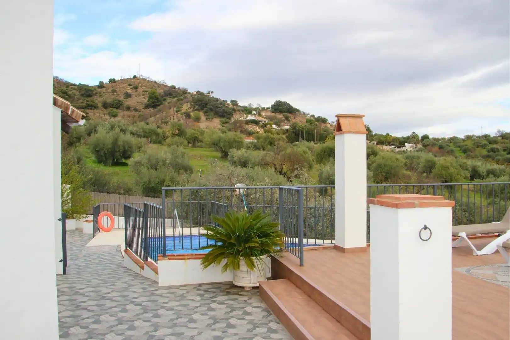 Exterior view of Houses for sale in Guaro  with Air Conditioner, Heating and Private garden