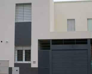 Exterior view of Single-family semi-detached for sale in Torrijos  with Air Conditioner and Balcony