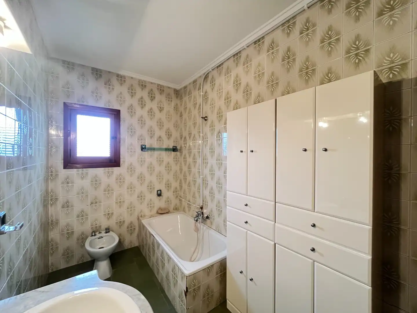 Baño de Casa o chalet en venta en Sagunto / Sagunt con Jardín privado, Terraza y Trastero