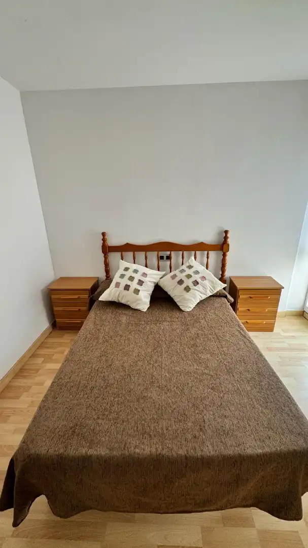 Flat with terrace for sale in Marítima Nord, imagen 4
