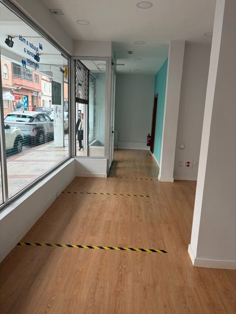 Local en venda en Alcobendas amb Aire condicionat