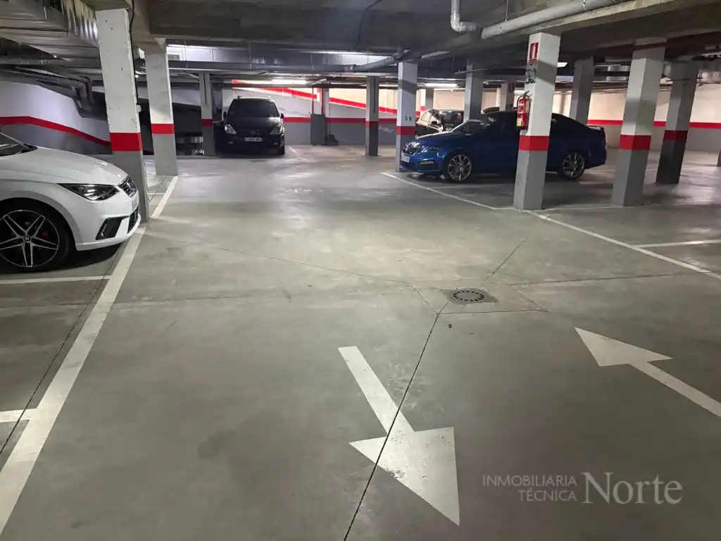 Parking de Oficina en venta en Algete