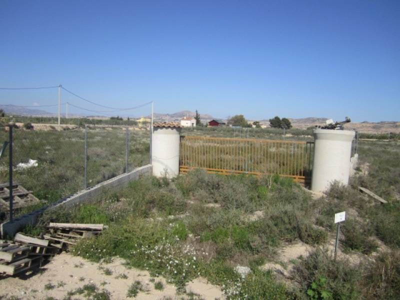 Residencial en venda en Zarza la Mayor