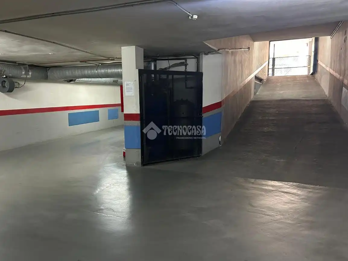 Parking de Garaje en venta en Almería