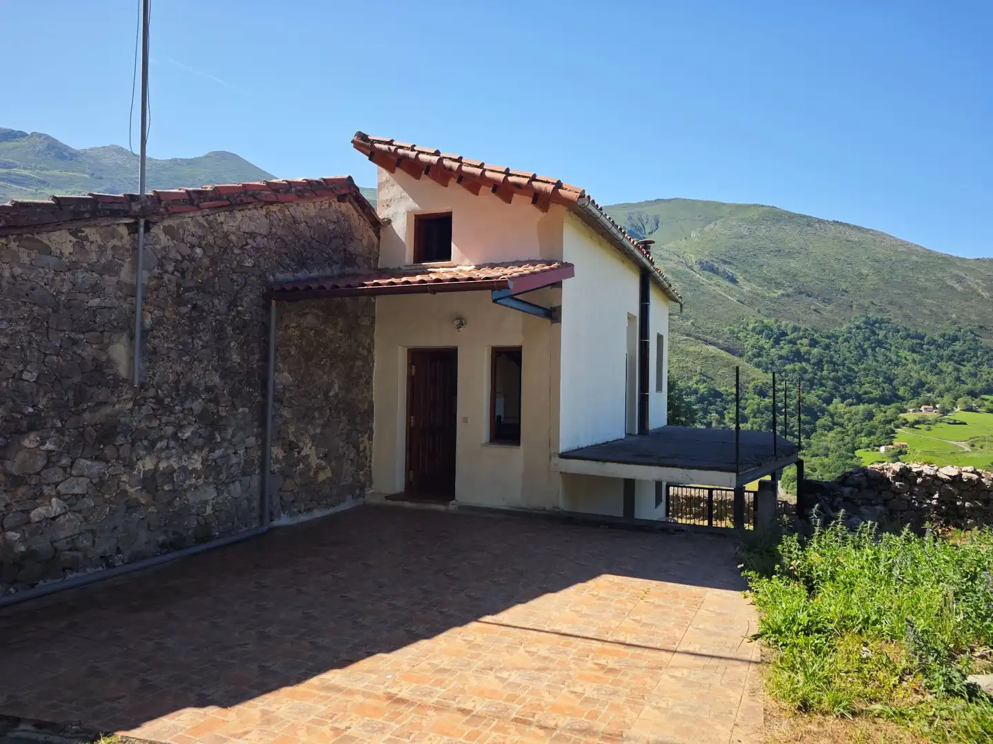 Exterior view of Houses for sale in Llanes  with Heating, Private garden and Terrace