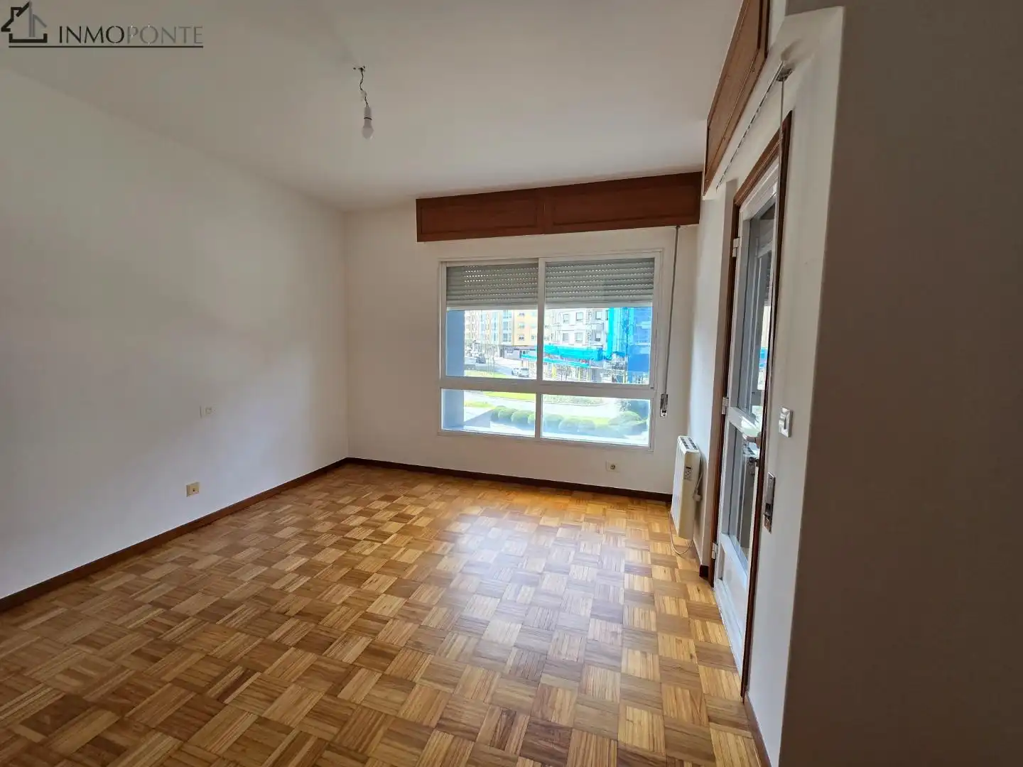 Bedroom of Flat for rent in Pontevedra Capital 