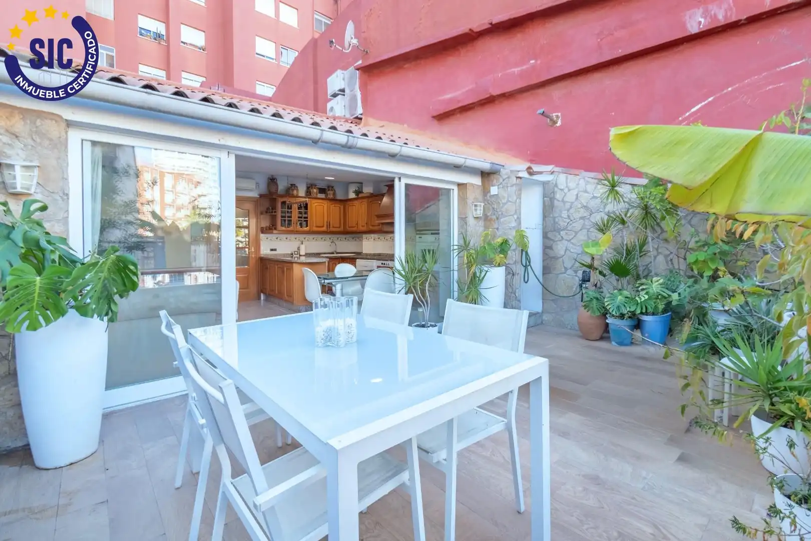Terraza de Edificio en venta en Castellón de la Plana / Castelló de la Plana