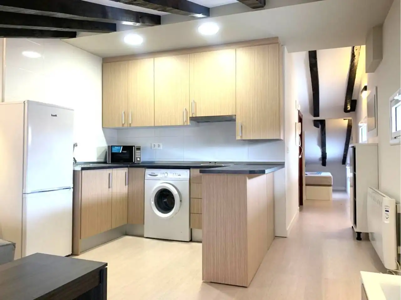 Cuina de Pis en venda en Burgos Capital amb Calefacció i Parquet