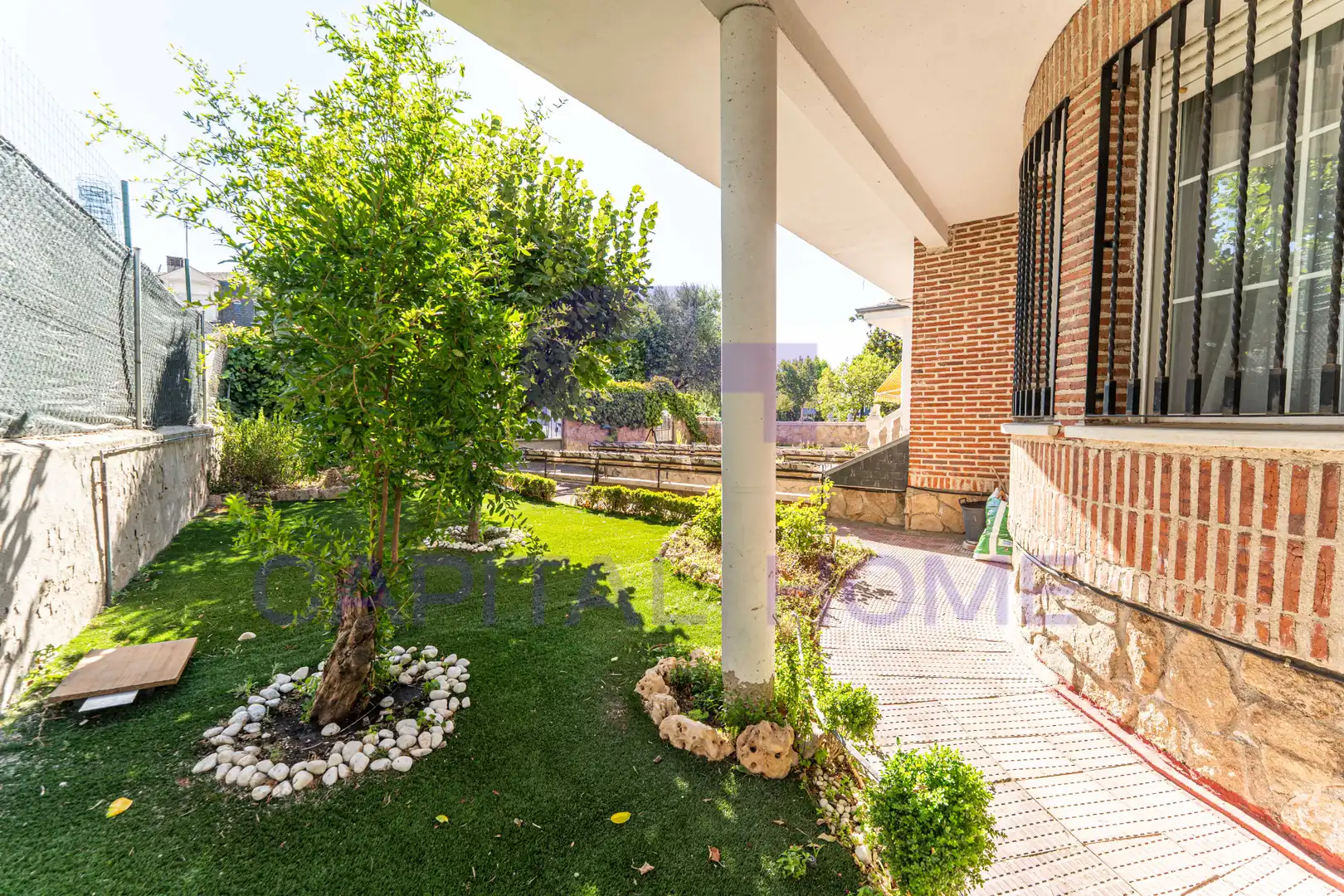 Doppelhaushälfte mit Garten zum Verkauf in Calle del Roble, imagen 64