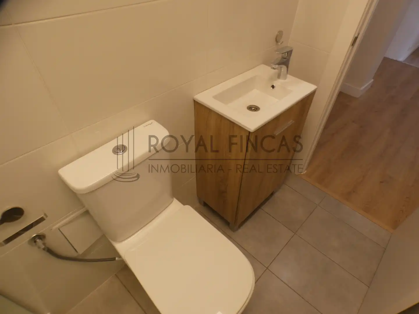 Bathroom of Apartments for sale in Benalmádena  with Air Conditioner