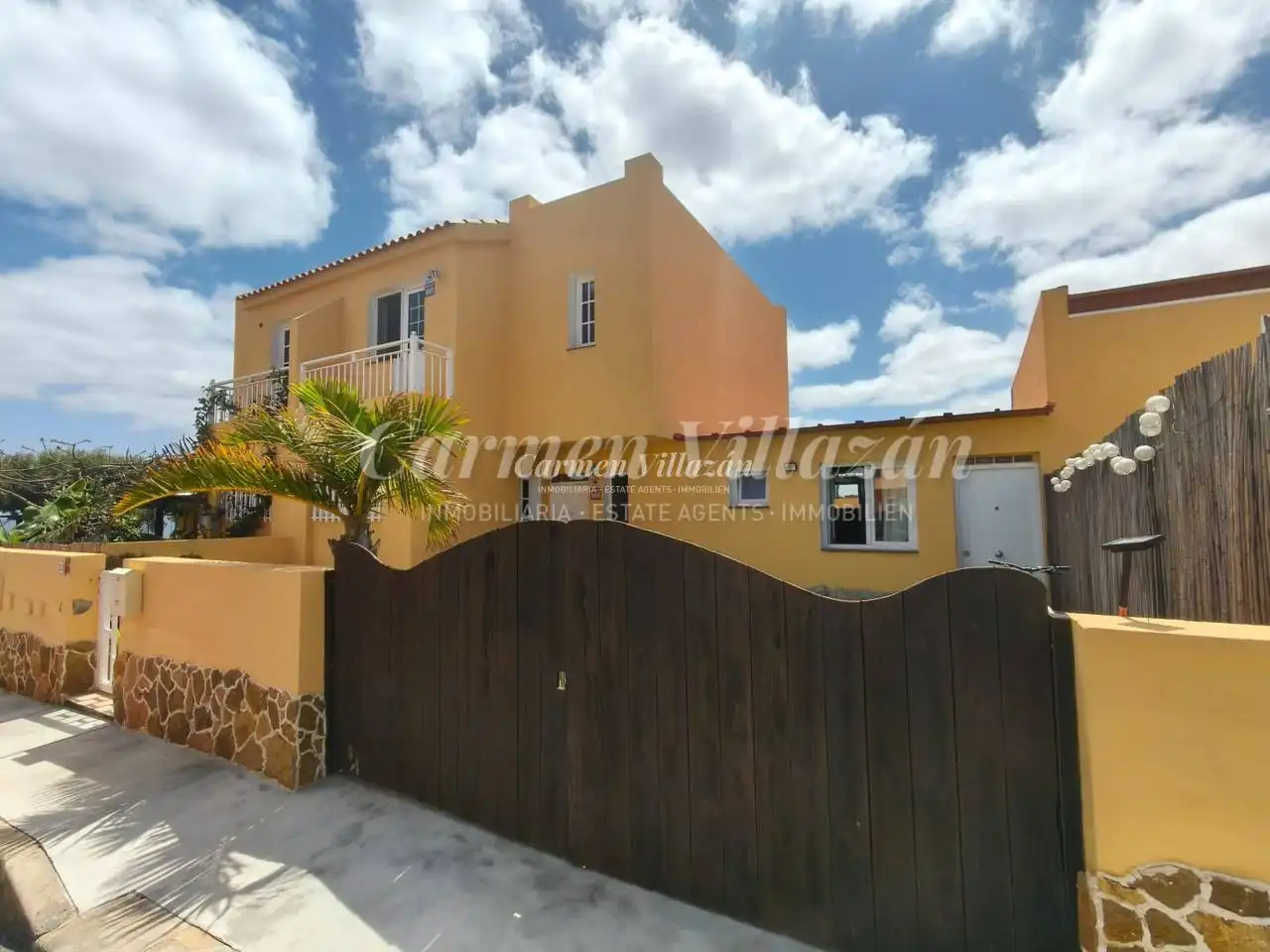 Exterior view of Detached homes for sale in La Oliva  with Private garden, Terrace and Furnished