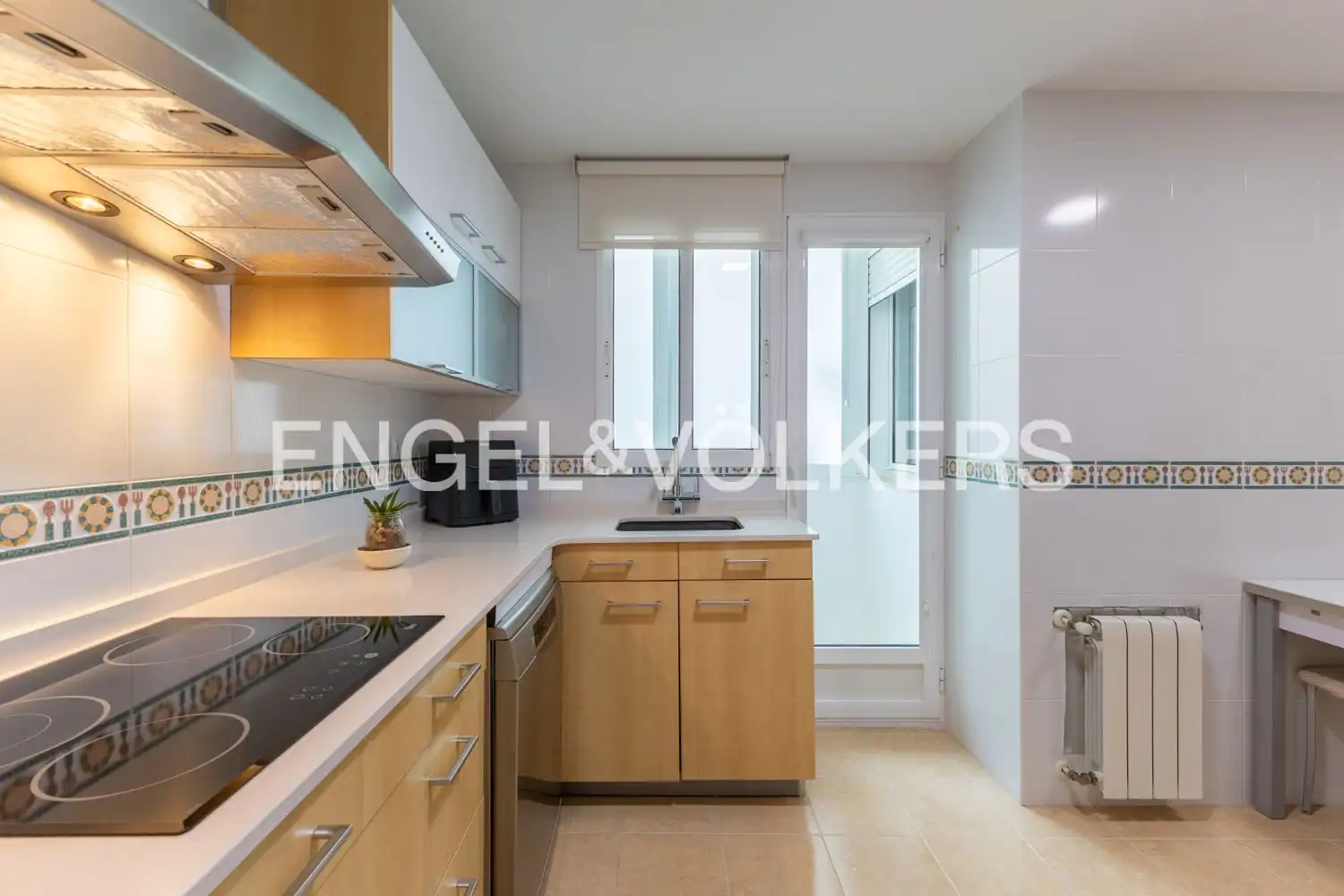 Kitchen of Flat for sale in Valencia  with Air Conditioner and Heating