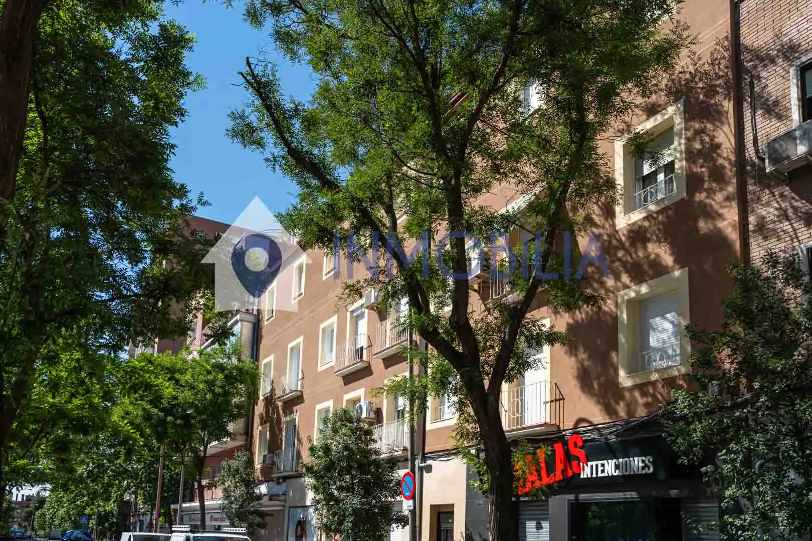 Vista exterior de Piso en venta en Madrid con Aire acondicionado y Calefacción