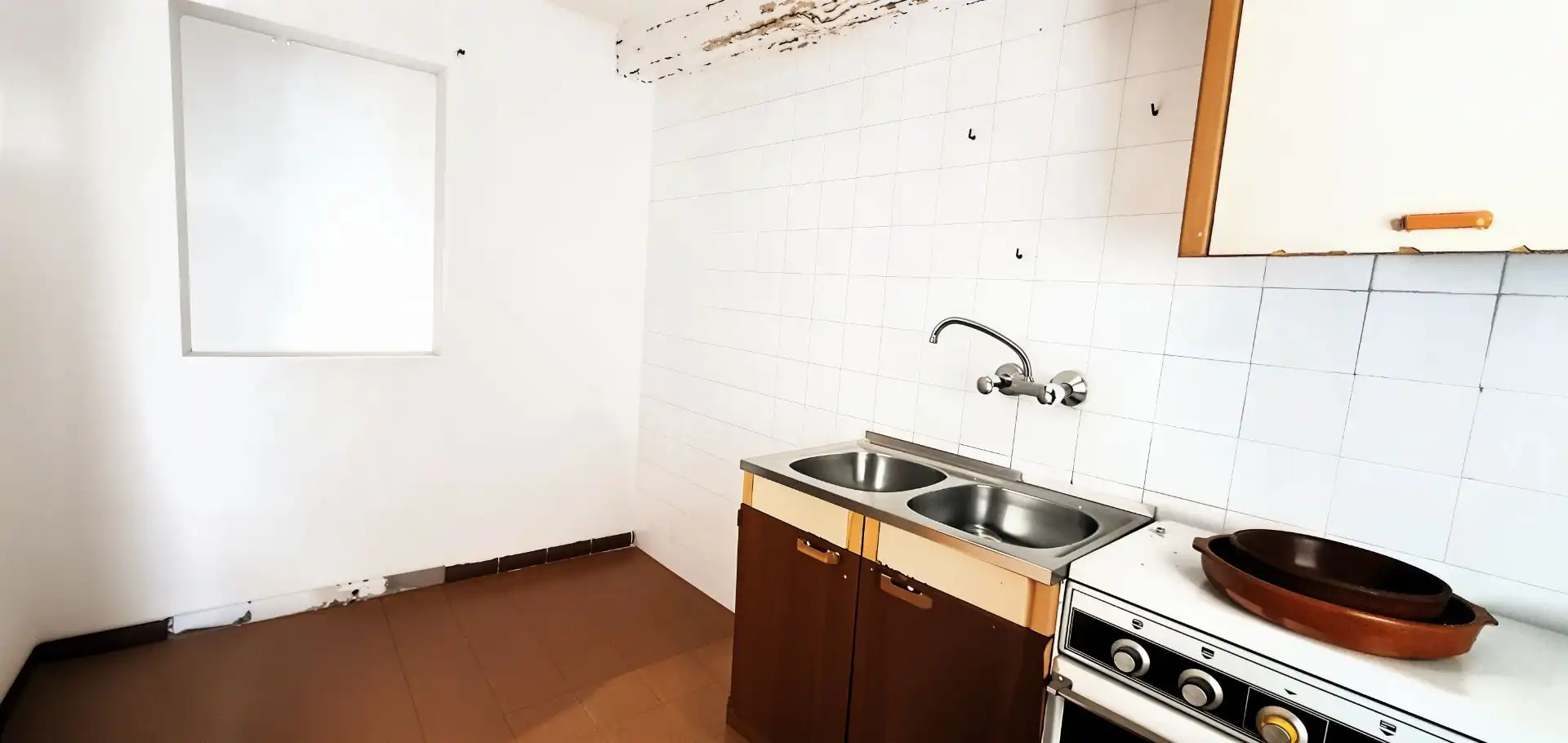 Cuina de Casa o xalet en venda en Candeleda amb Aire condicionat i Jardí privat