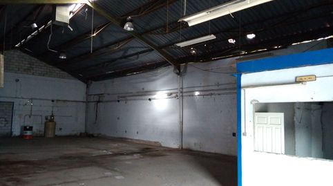 Foto 2 von Fabrikhallen zur Miete in Pino Macedonio, Palmete, Sevilla Capital