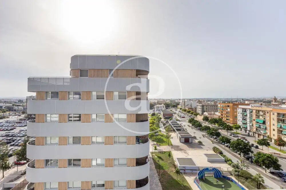 Exterior view of Flat for rent in Quart de Poblet  with Air Conditioner, Heating and Private garden