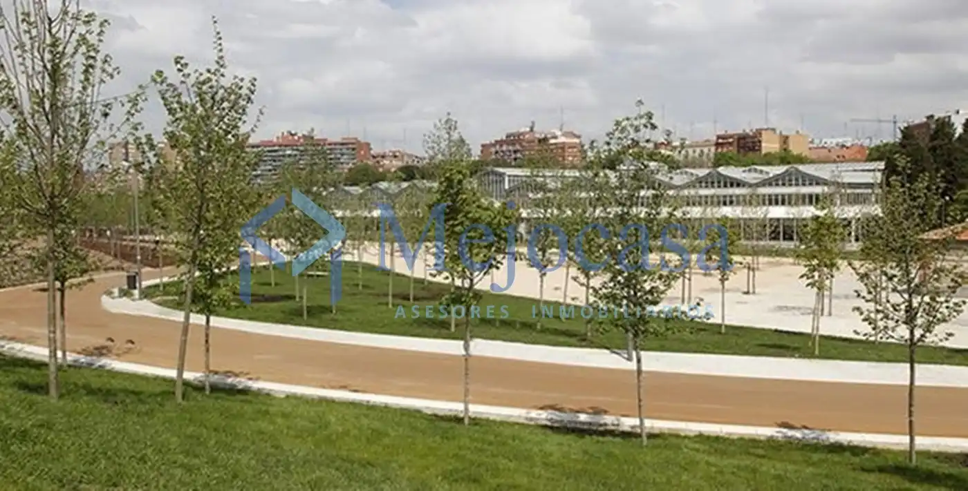Vista exterior de Apartament en venda en Madrid amb Aire condicionat, Calefacció i Moblat