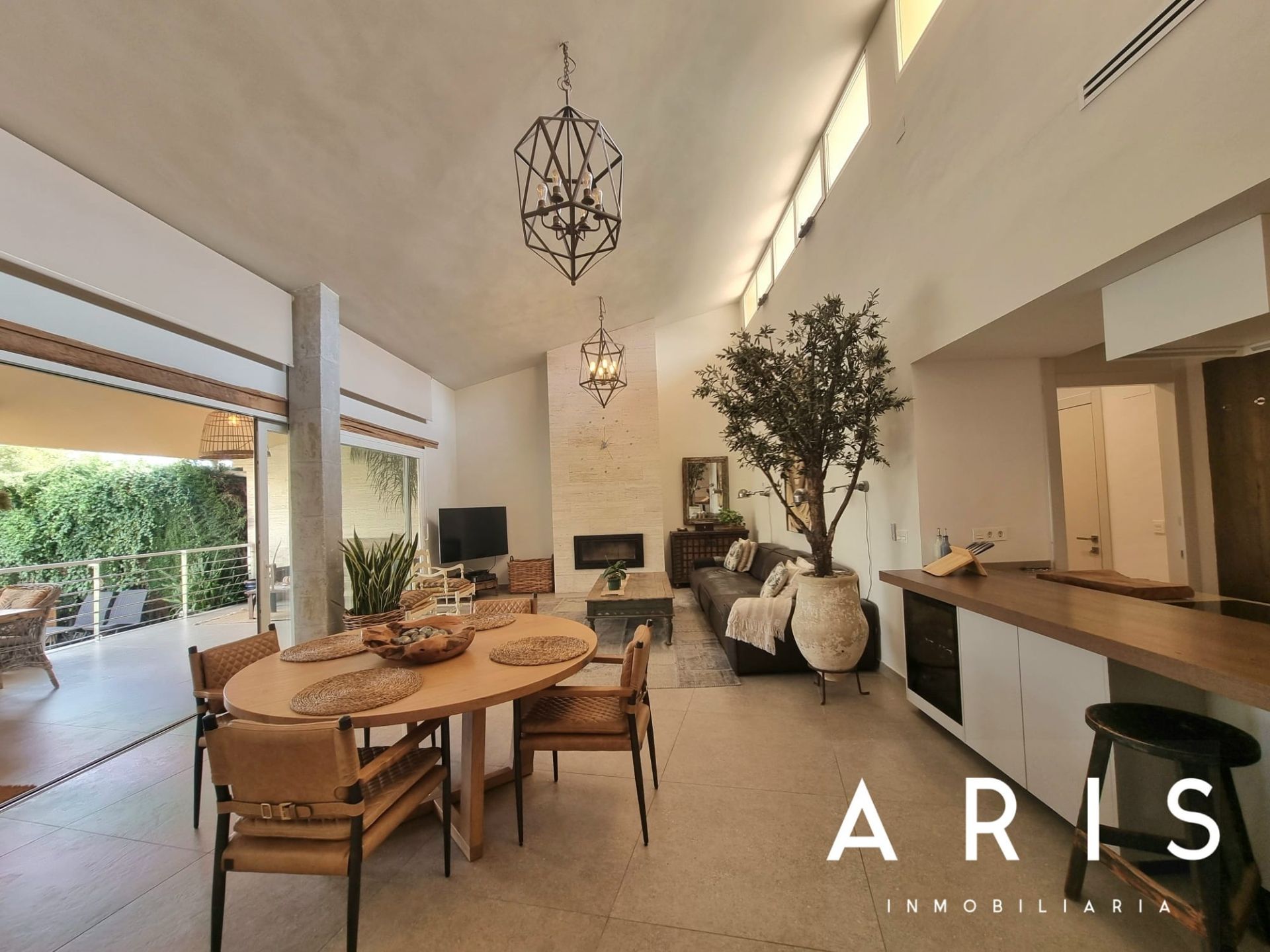 Casa adosada de alquiler en Alquería - Torrealquería