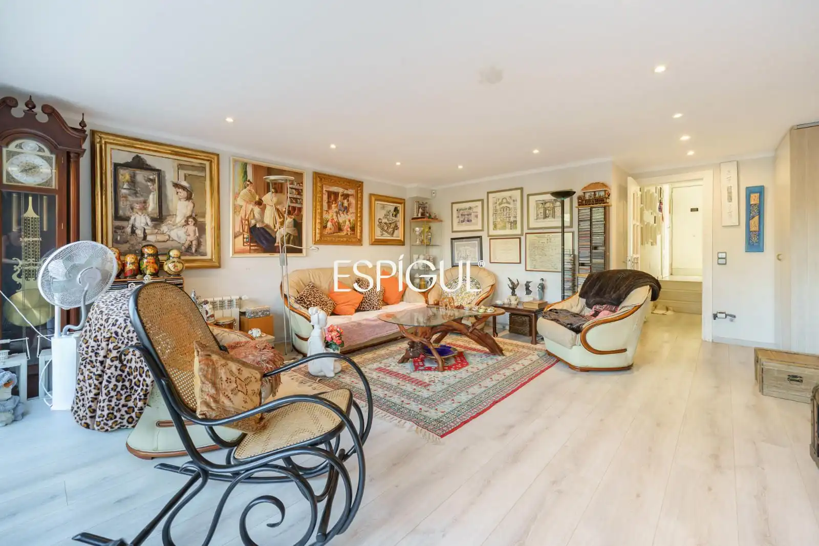 Living room of Detached homes for sale in Sant Cugat del Vallès  with Air Conditioner, Heating and Terrace