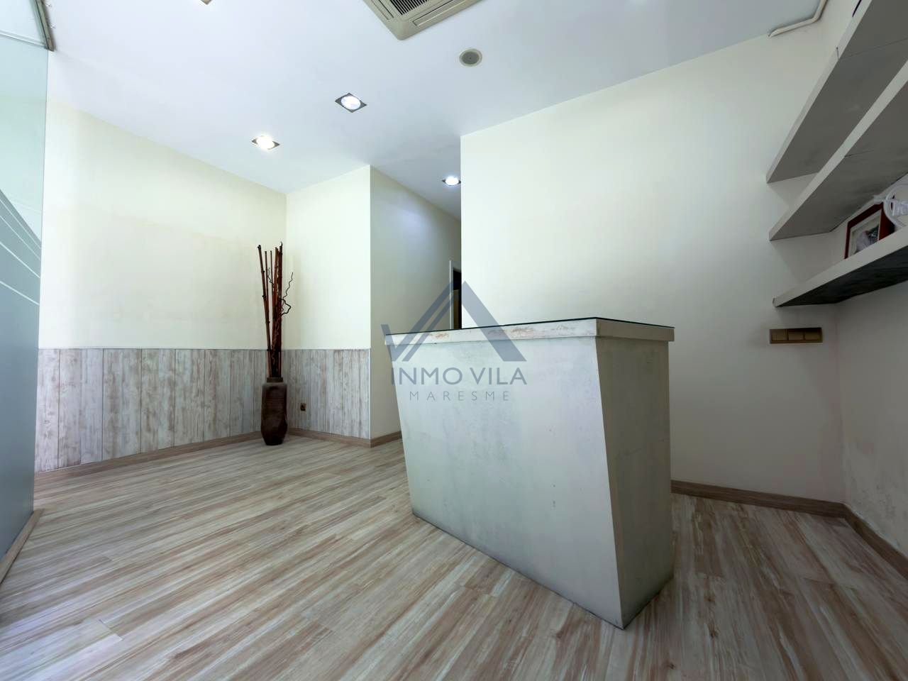 Premises to rent in Mataró  with Air Conditioner