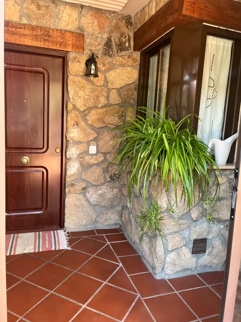 Casa adosada en venda en Monterrubio de Armuña amb Calefacció, Jardí privat i Parquet
