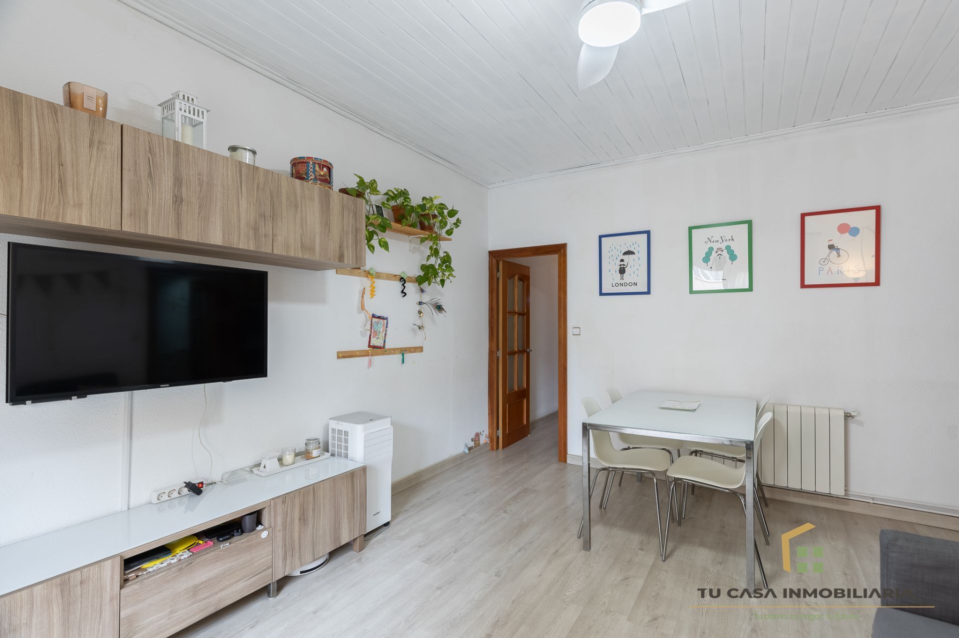 Living room of Flat for sale in Badalona  with Air Conditioner, Heating and Terrace