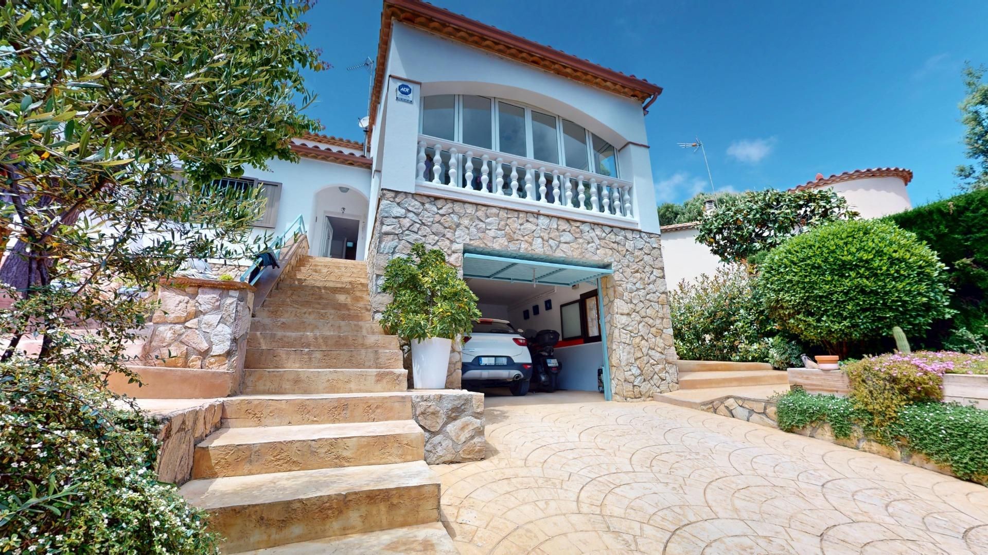 Exterior view of House or chalet for sale in Calonge i Sant Antoni  with Heating, Private garden and Terrace
