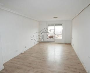 Dormitori de Pis en venda en  Madrid Capital amb Calefacció, Parquet i Terrassa