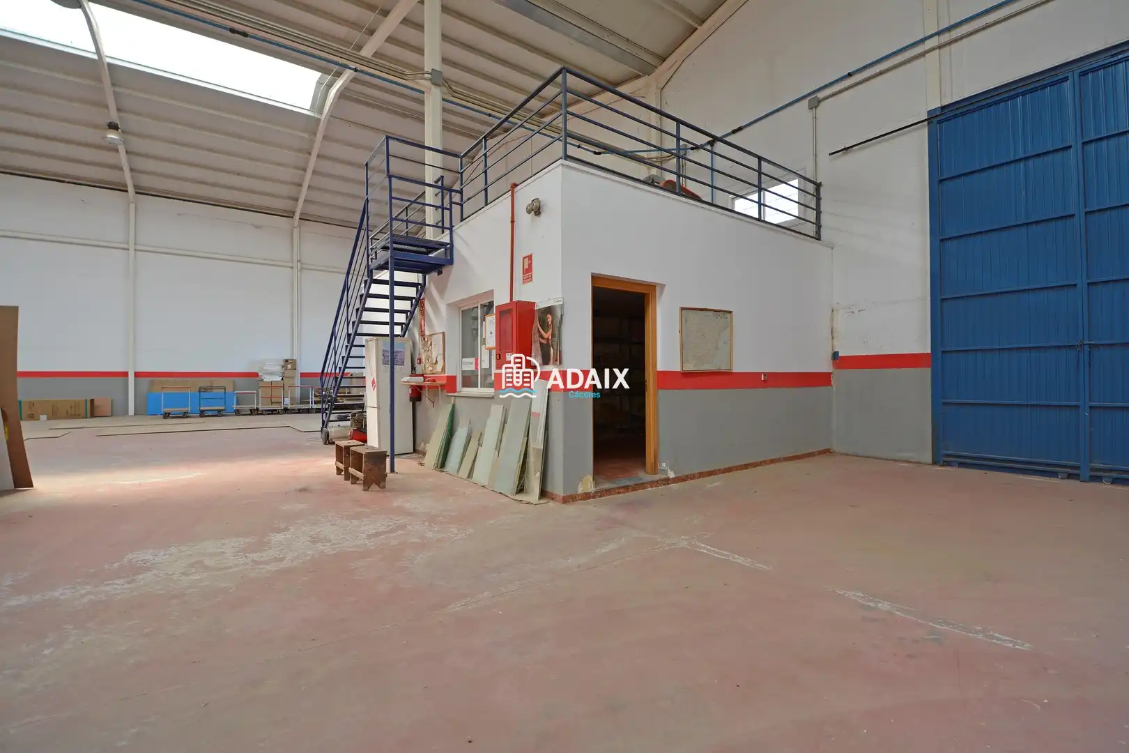 Nave industrial en venta en Arroyo de la Luz