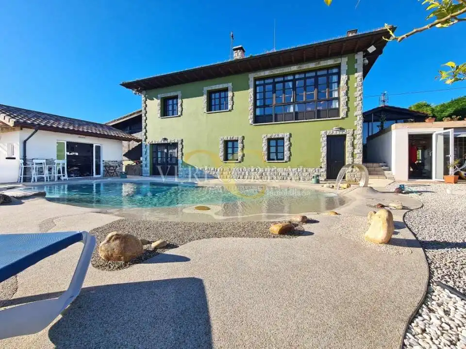 Vista exterior de Casa o chalet en venta en Llanes con Calefacción, Jardín privado y Terraza