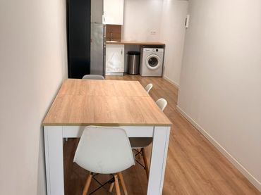 Flat with balcony for sale in Carrer de Santa Helena