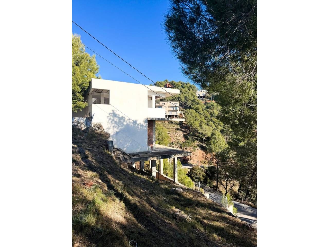 Exterior view of Single-family semi-detached for sale in Castellar del Vallès  with Terrace and Alarm