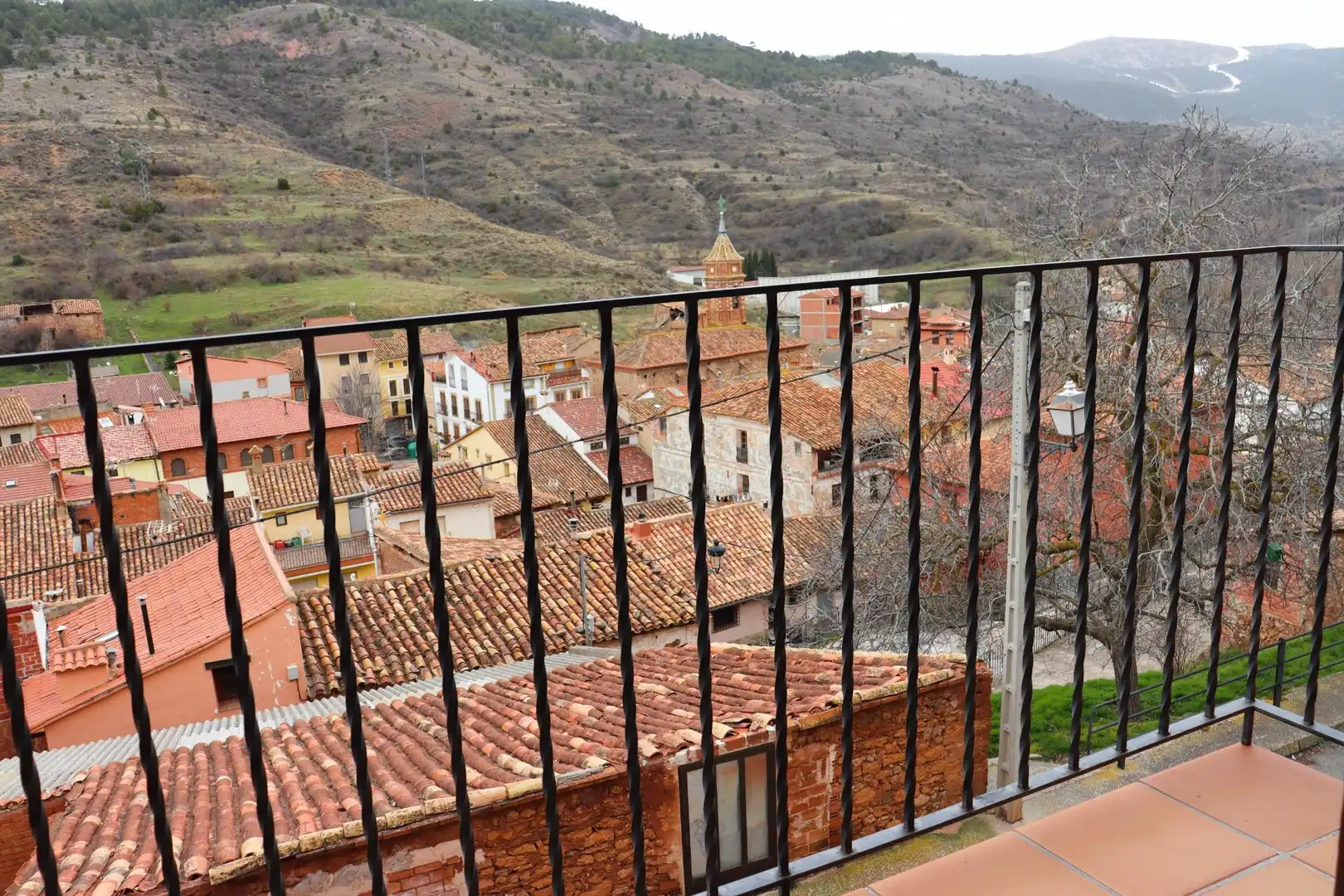 Terraza de Piso en venta en Camarena de la Sierra con Calefacción, Trastero y Amueblado