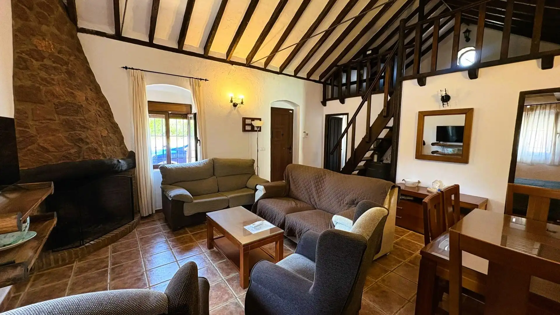 Sala d'estar de Casa o xalet en venda en Arcos de la Frontera amb Jardí privat i Piscina