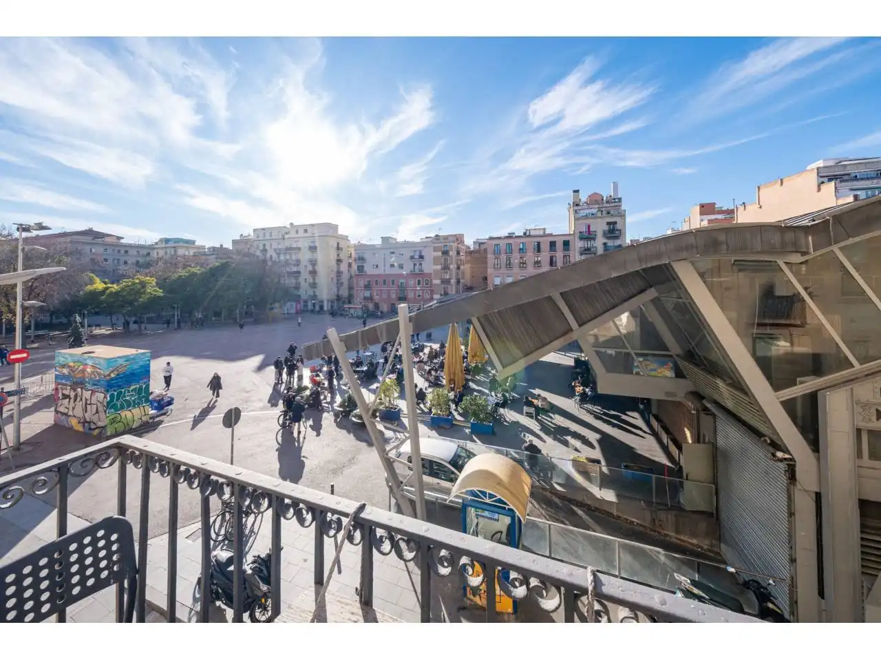 Piso con terraza en venta en Calle Atlàntida