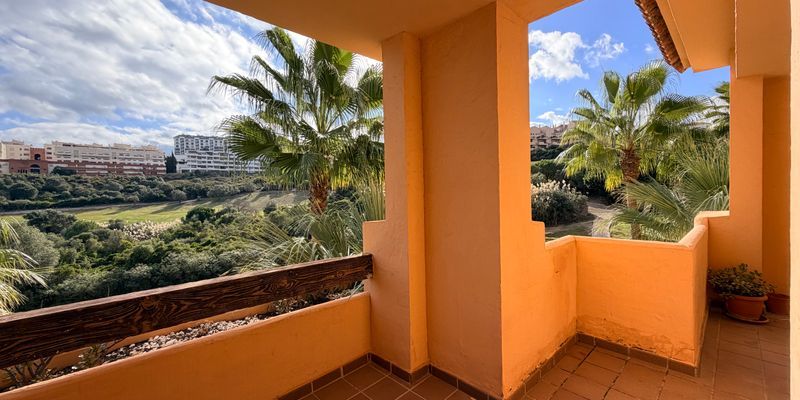 Vista exterior de Pis en venda en Manilva amb Aire condicionat, Terrassa i Traster