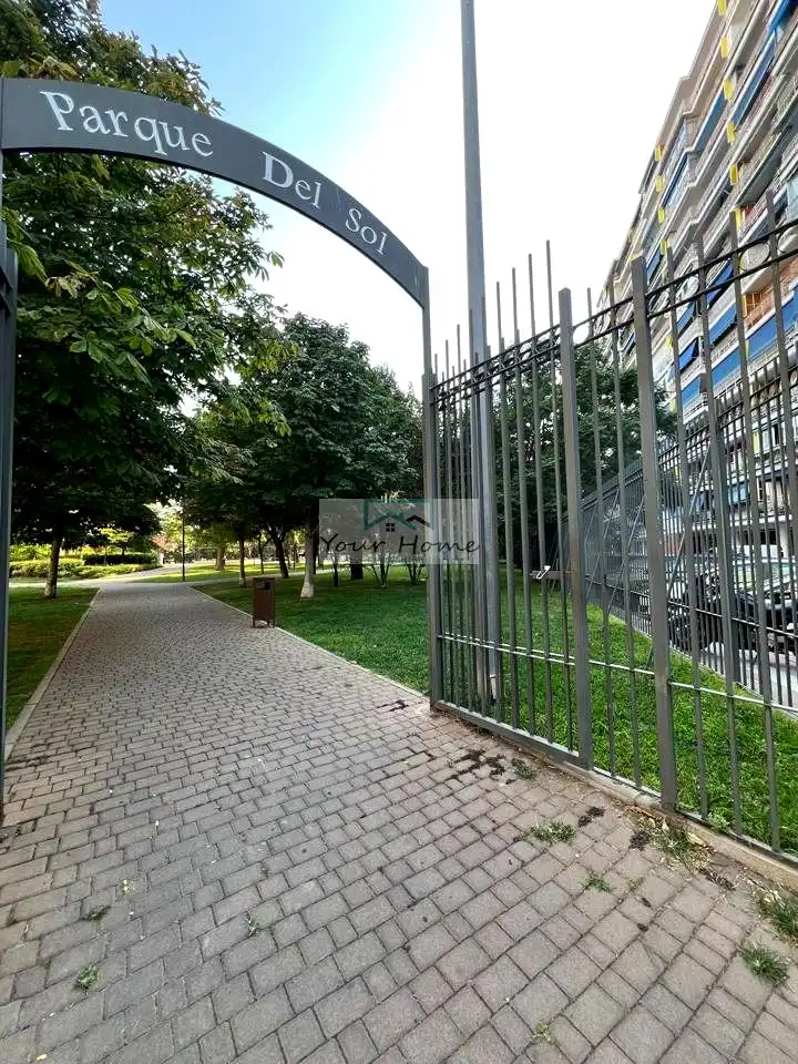 Vista exterior de Piso en venta en Torrejón de Ardoz con Parquet y Terraza