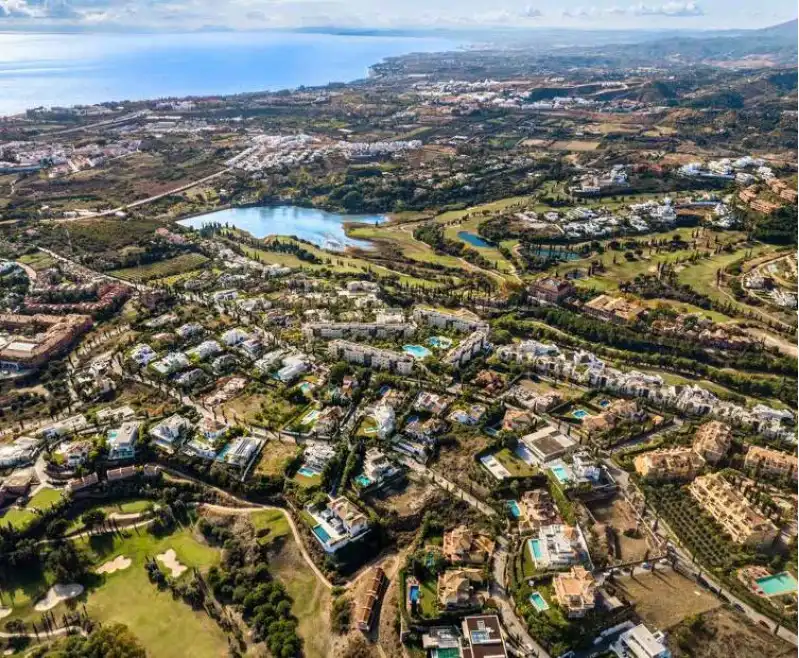 Penthouse with pool for sale in Estepona Pueblo, imagen 9