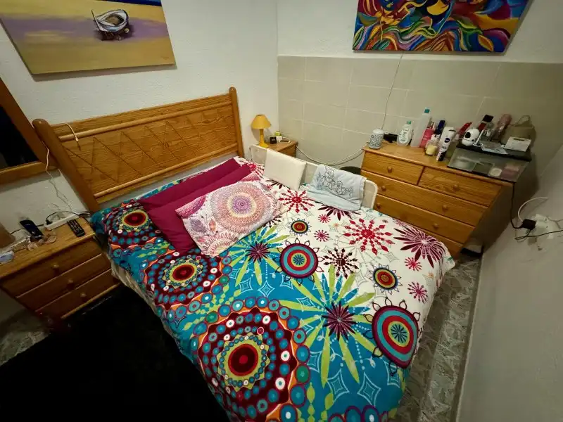 Schlafzimmer von Erdgeschoss zum Verkauf in Cullera mit Klimaanlage, Heizung und Privatgarten