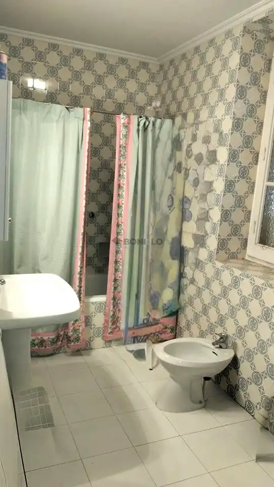 Bany de Casa o xalet en venda en Utrillas amb Calefacció, Jardí privat i Terrassa