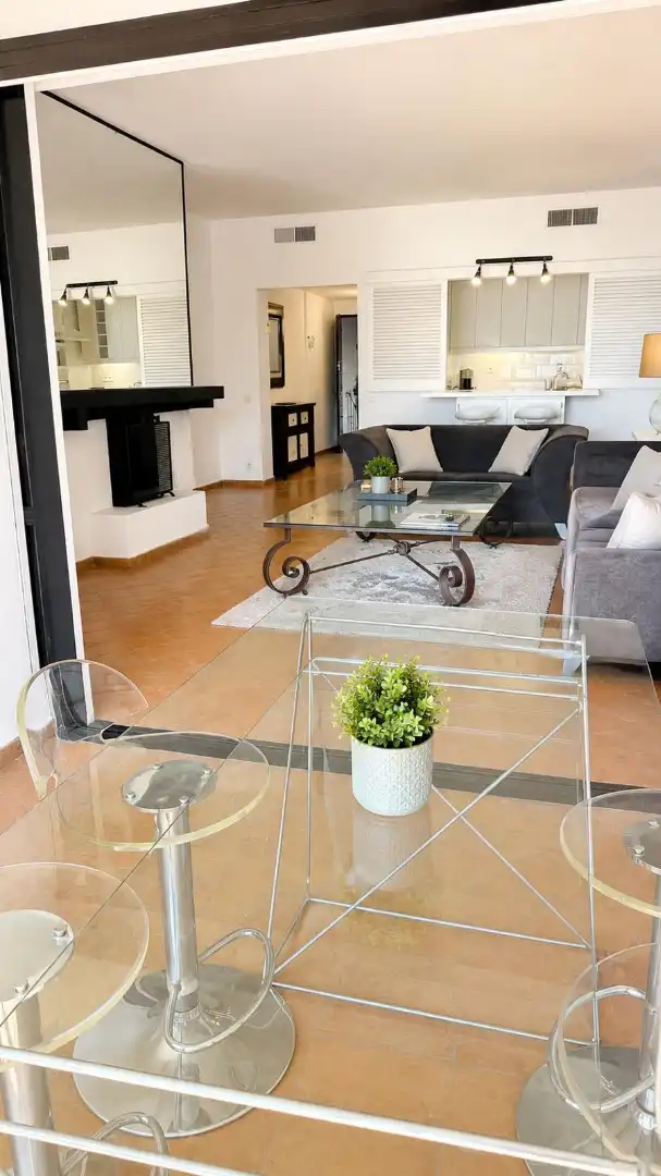 Sala d'estar de Pis en venda en Marbella amb Aire condicionat, Calefacció i Terrassa