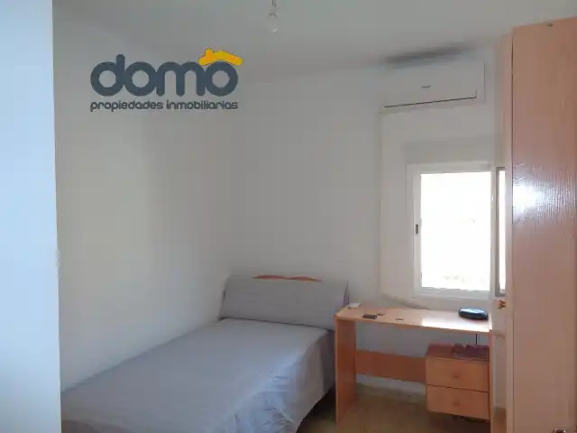 Habitación de Piso para compartir en Almería con Aire acondicionado, Amueblado y Horno