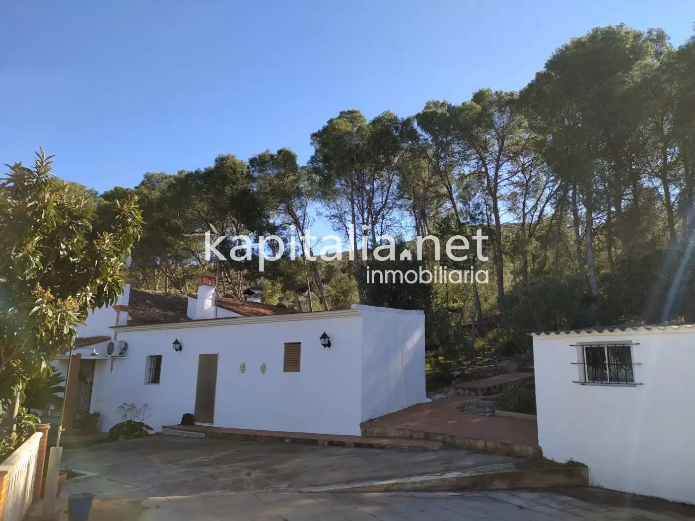 Vista exterior de Casa o xalet en venda en Montesa amb Aire condicionat, Terrassa i Traster
