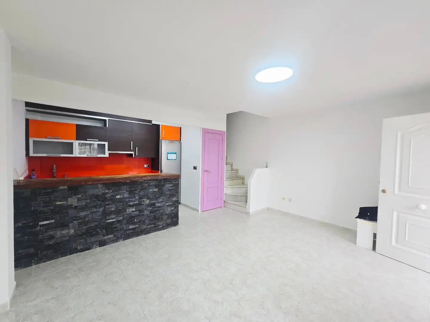 Küche von Einfamilien-Reihenhaus zum Verkauf in Vera mit Klimaanlage, Terrasse und Abstellraum