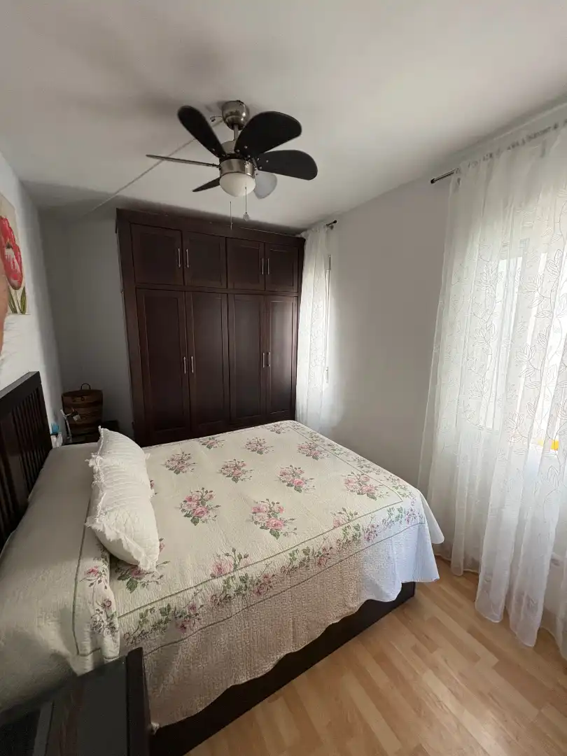 Habitación de Piso en venta en Mairena del Aljarafe con Calefacción, Parquet y Balcón