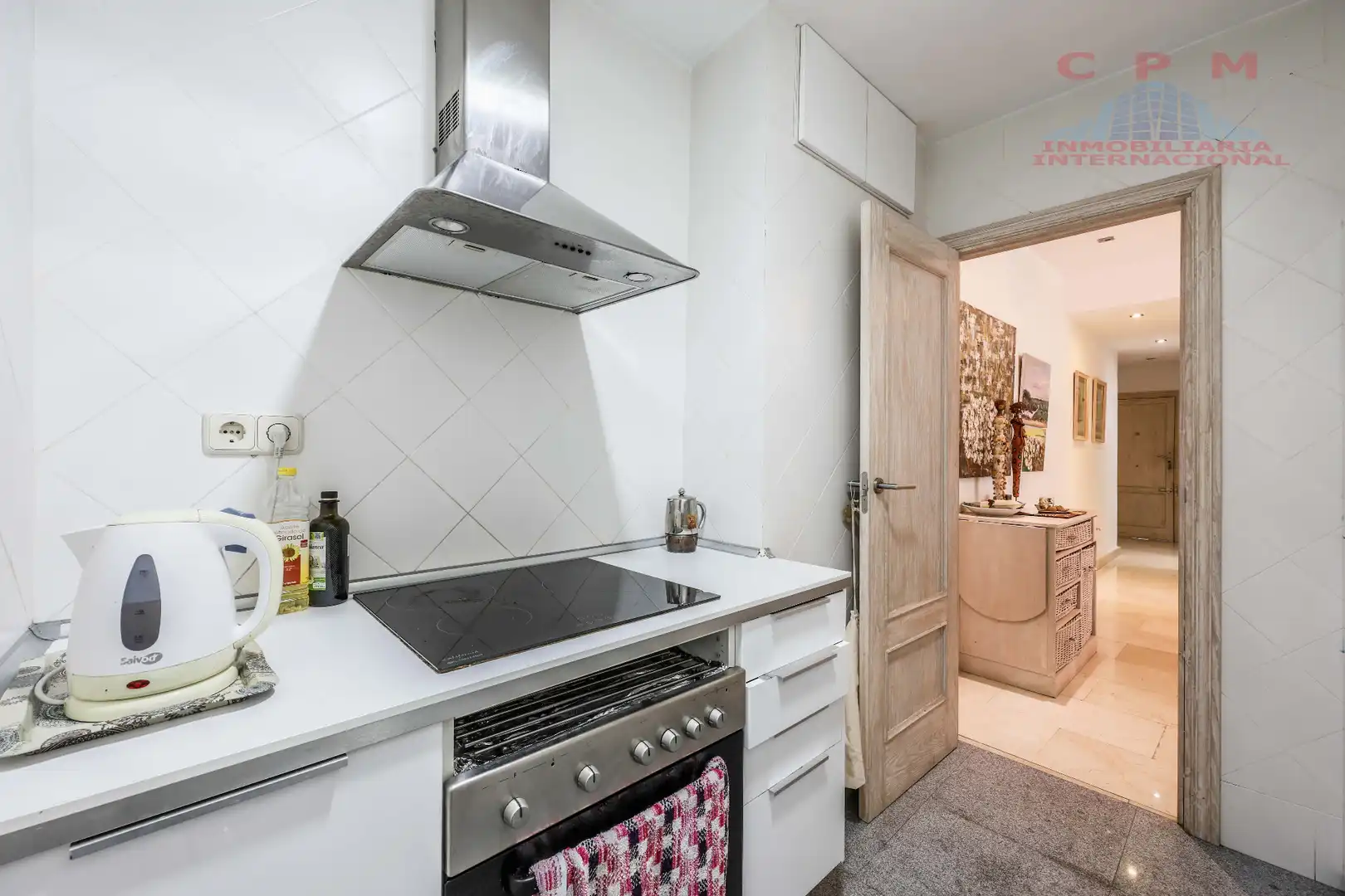 Kitchen of Flat for rent in Madrid  with Air Conditioner, Heating and Parquet flooring