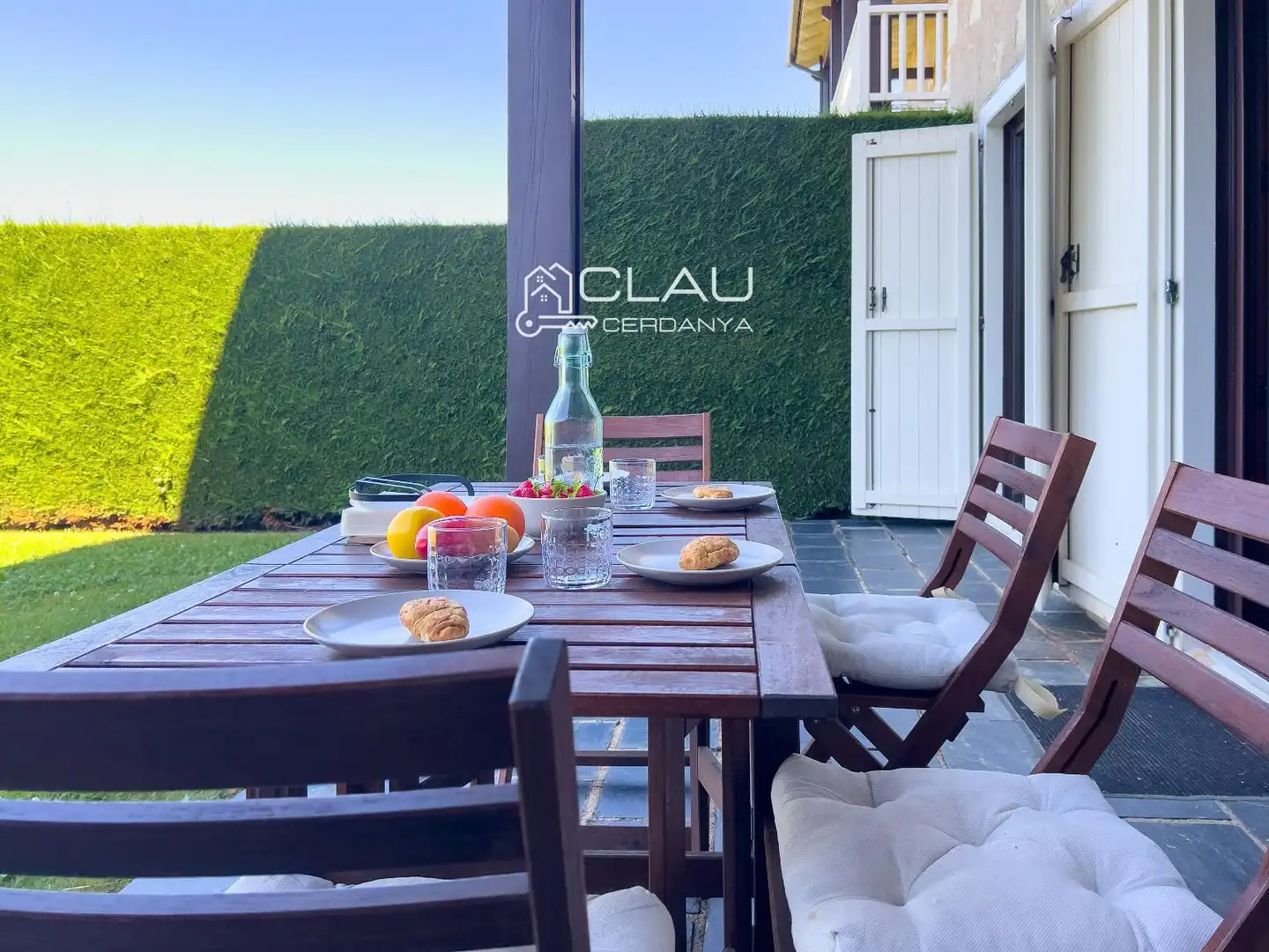 Terraza de Piso de alquiler en Osséja con Calefacción, Jardín privado y Parquet