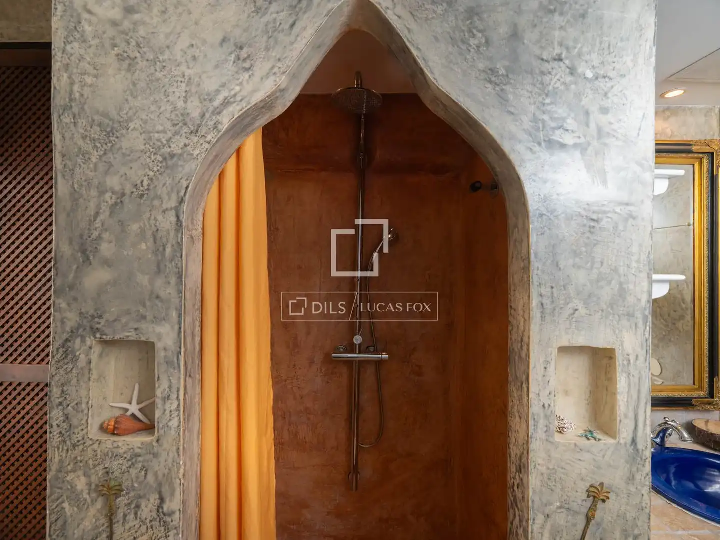 Baño de Piso en venta en Eivissa con Aire acondicionado, Terraza y Amueblado
